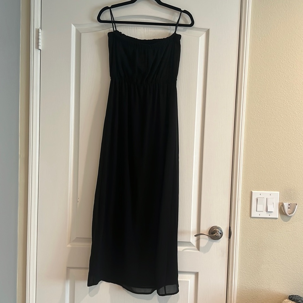 elegant black strapless dress